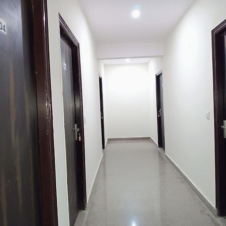 Hotel Krishna Tower เดลี ภายนอก รูปภาพ